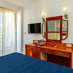 Gizem Special Class Hotel Side