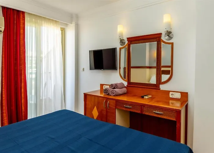 Gizem Special Class Hotel Side